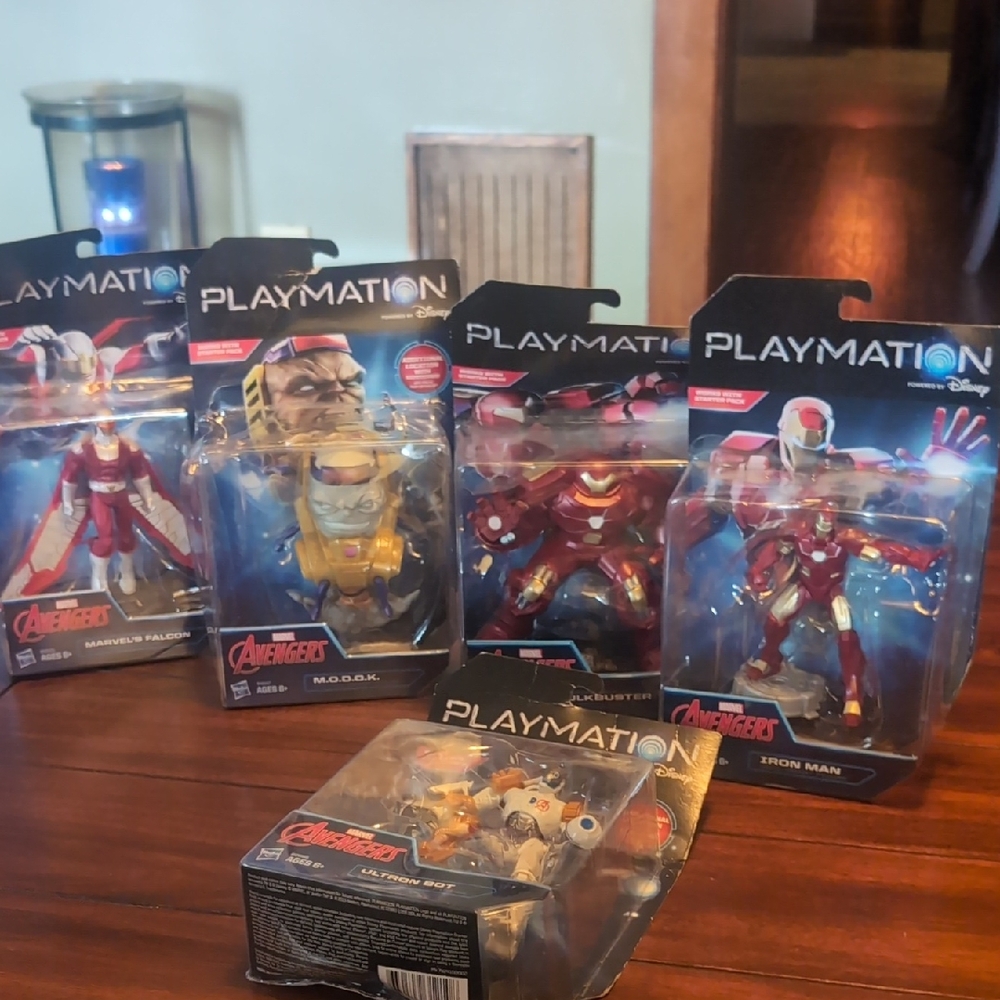 Avengers Iron Man & Characters Action Figure Set - Red, Gold, Yellow